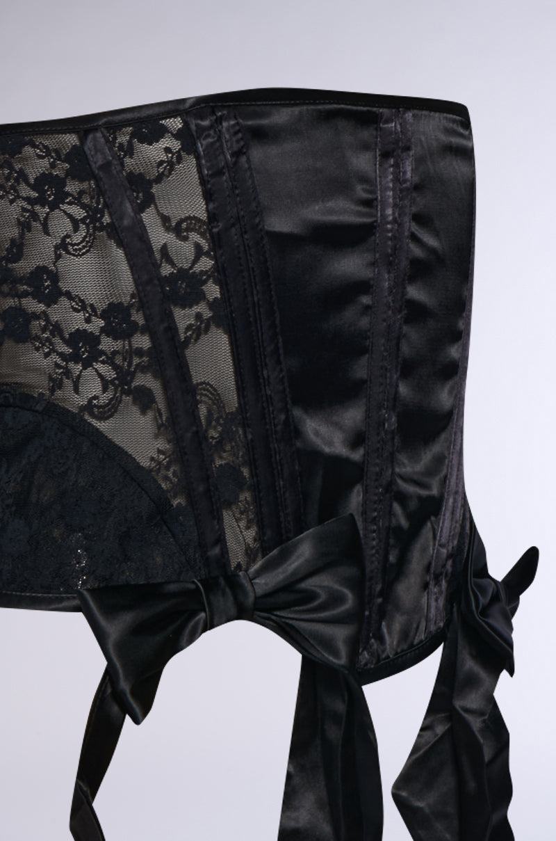 COQUETTE COUTURE BOW BELT