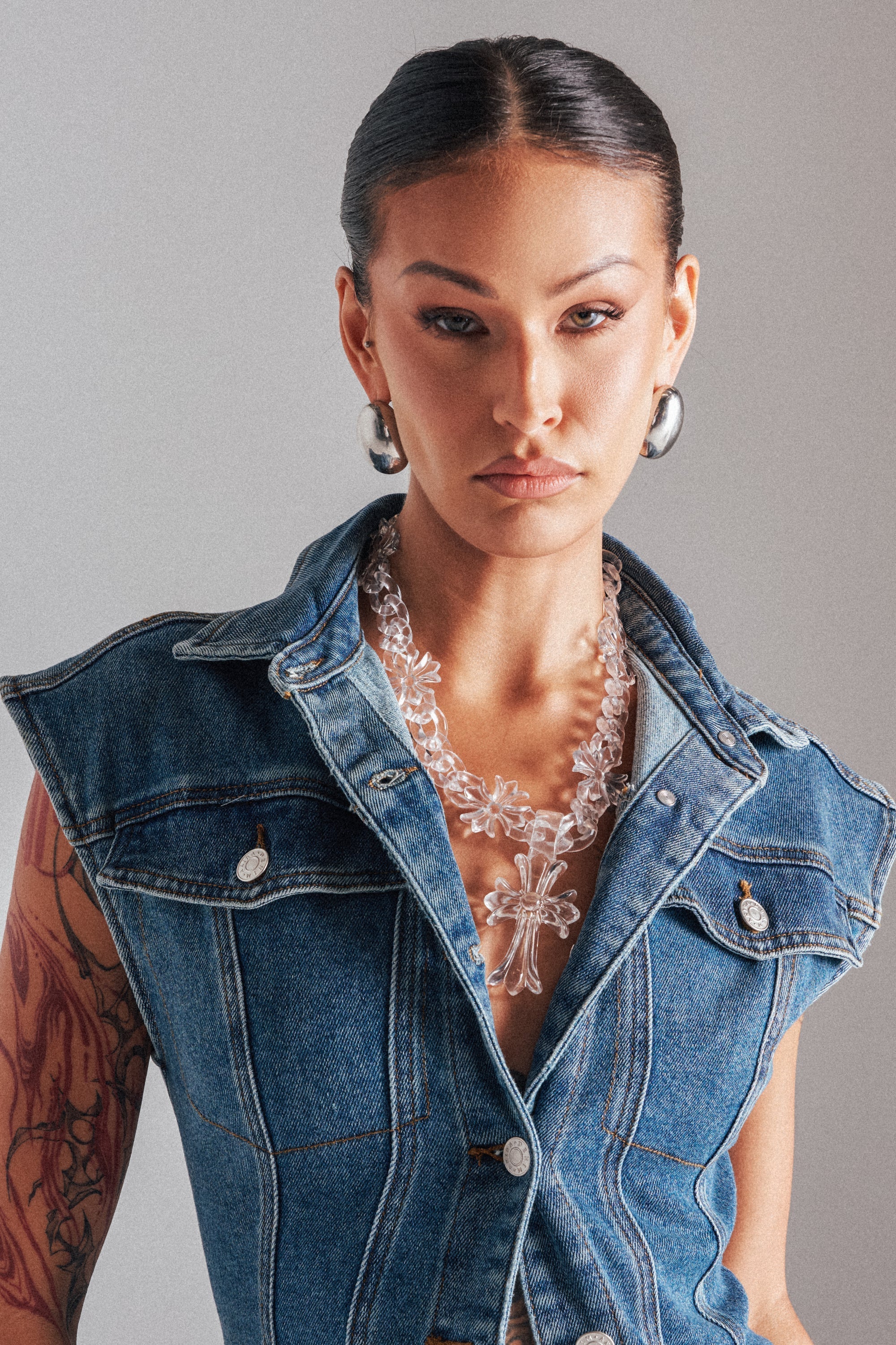 CROSS ME CLEAR NECKLACE