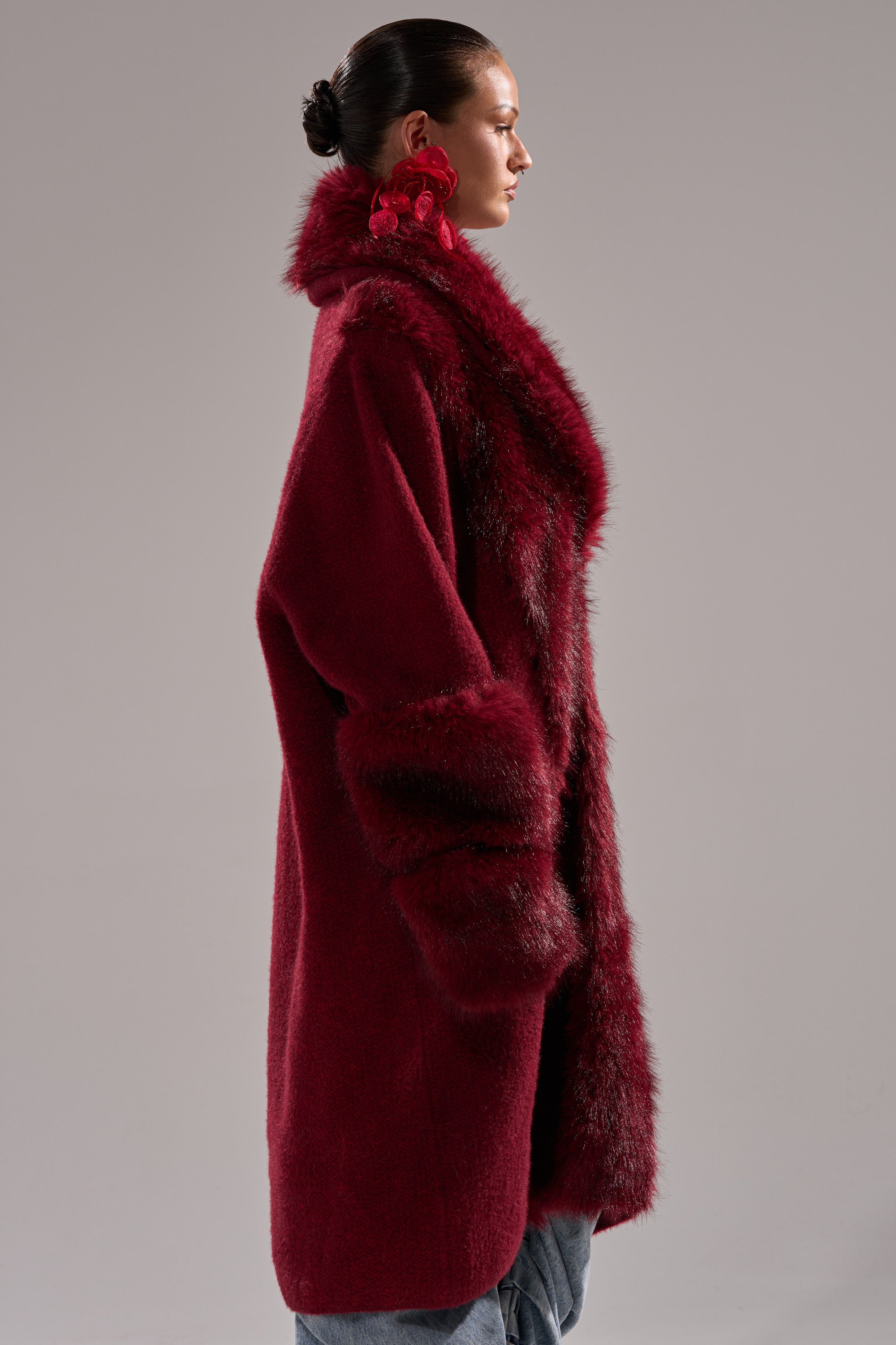 LUXE LIFE FUR CARDIGAN IN BURGUNDY