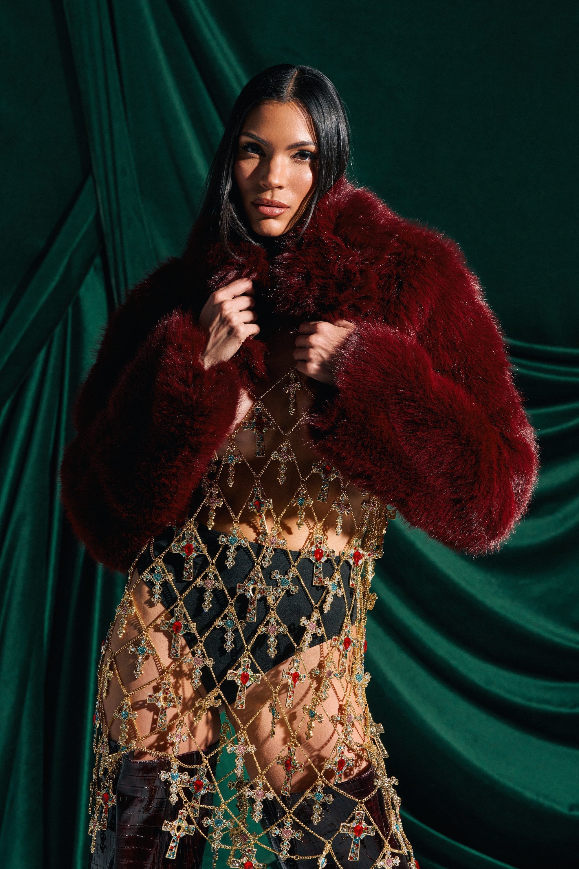 LEILA ULTRA CROP FAUX FUR IN BURGUNDY
