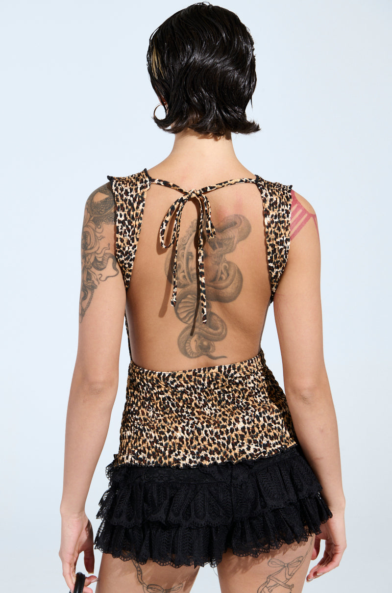 CHOLE OPEN BACK & SMOCKED BODY TOP