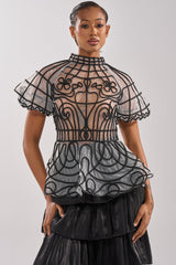 DOLL FACE SHORT SLEEVE STRUCTURED BLOUSE