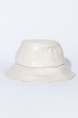 BELLA FAUX LEATHER BUCKET HAT