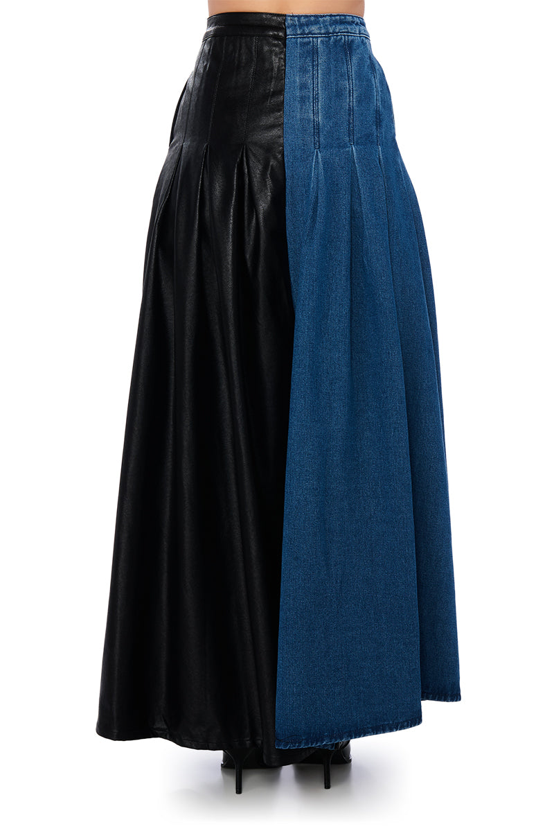 BETTER THAN EVER BELT SKIRT