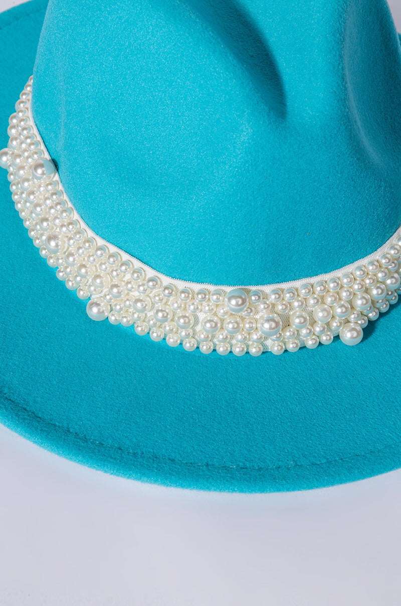 BLUE OVER BABY PINK UNDER PEARL BAND BRIM HAT