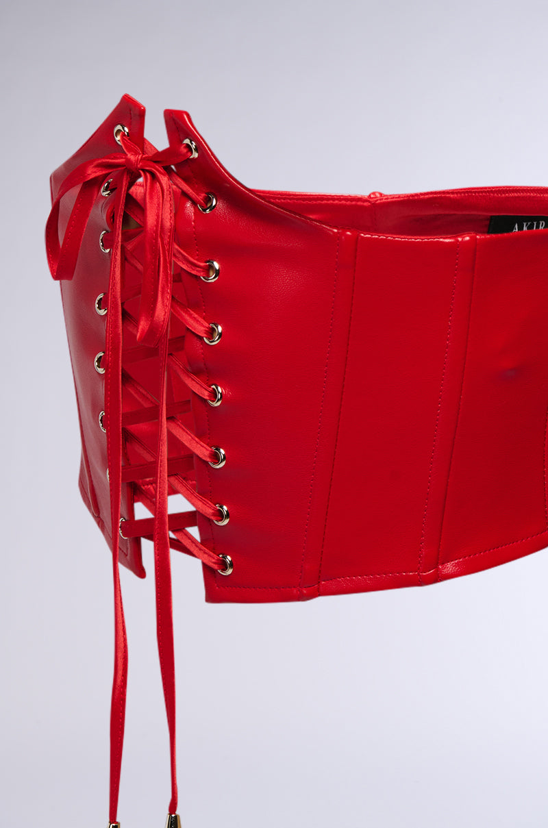 CINCHED UP UNDERBUST CORSET BELT IN RED